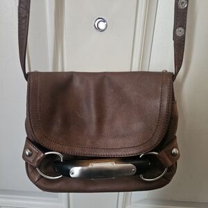 B. Makowsky Camel Leather Rams Horn Detail Flap Crossbody Bag.